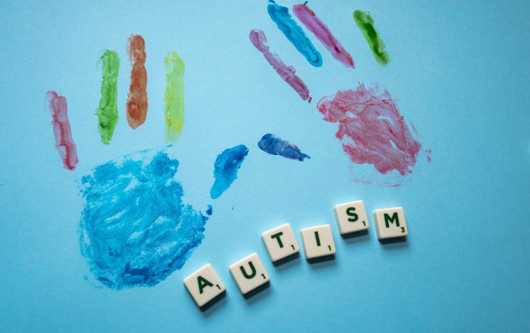 Transtorno do Espectro Autista e intervenção fonoaudiológica precoce